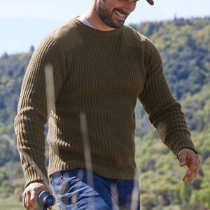 EUC LLBean Commando sweater